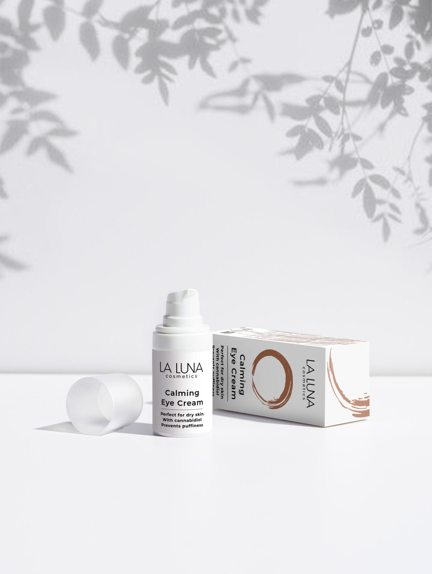 La Luna Calming Eye Cream – lightweight eye cream with 1% Cannabidiol, Aloe Juice & Hyaluronic Acid to reduce puffiness, dark circles, and hydrate the delicate skin around the eyes.