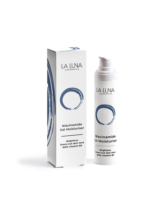 La Luna Niacinamide Gel Moisturiser – Lightweight Hydrating Face Gel with 5% Niacinamide (Vitamin B3) to Brighten Skin, Even Out Skin Tone, and Reduce Pigmentation. Infused with Ginkgo Leaf Extract and Algin for a Smooth, Radiant Complexion. Vegan, Gluten-Free, Nut-Free, and Suitable for All Skin Types.
