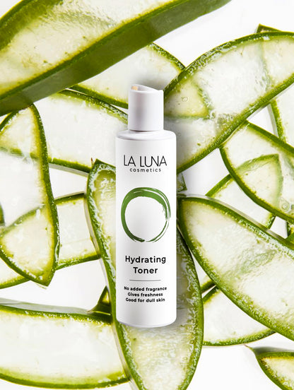 La Luna Hydrating Toner – pH-Balancing, Moisturizing Facial Toner with Rose Flower Water, Hyaluronic Acid & Natural Extracts for Radiant Skin.
