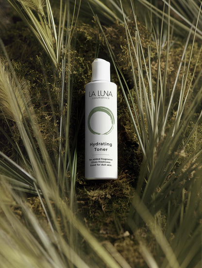 La Luna Hydrating Toner – pH-Balancing, Moisturizing Facial Toner with Rose Flower Water, Hyaluronic Acid & Natural Extracts for Radiant Skin.
